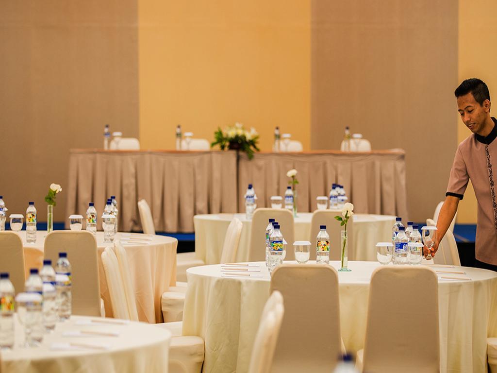 Hotel Santika Pekalongan Εξωτερικό φωτογραφία