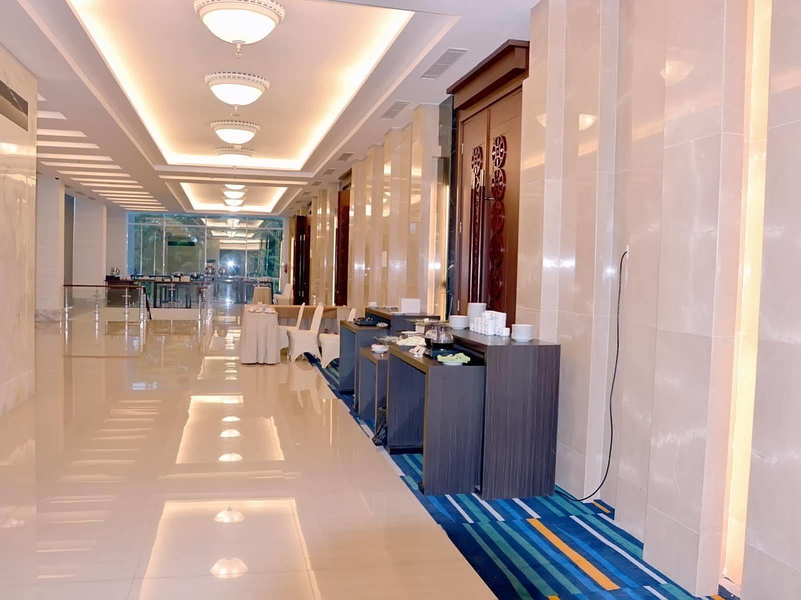Hotel Santika Pekalongan Εξωτερικό φωτογραφία